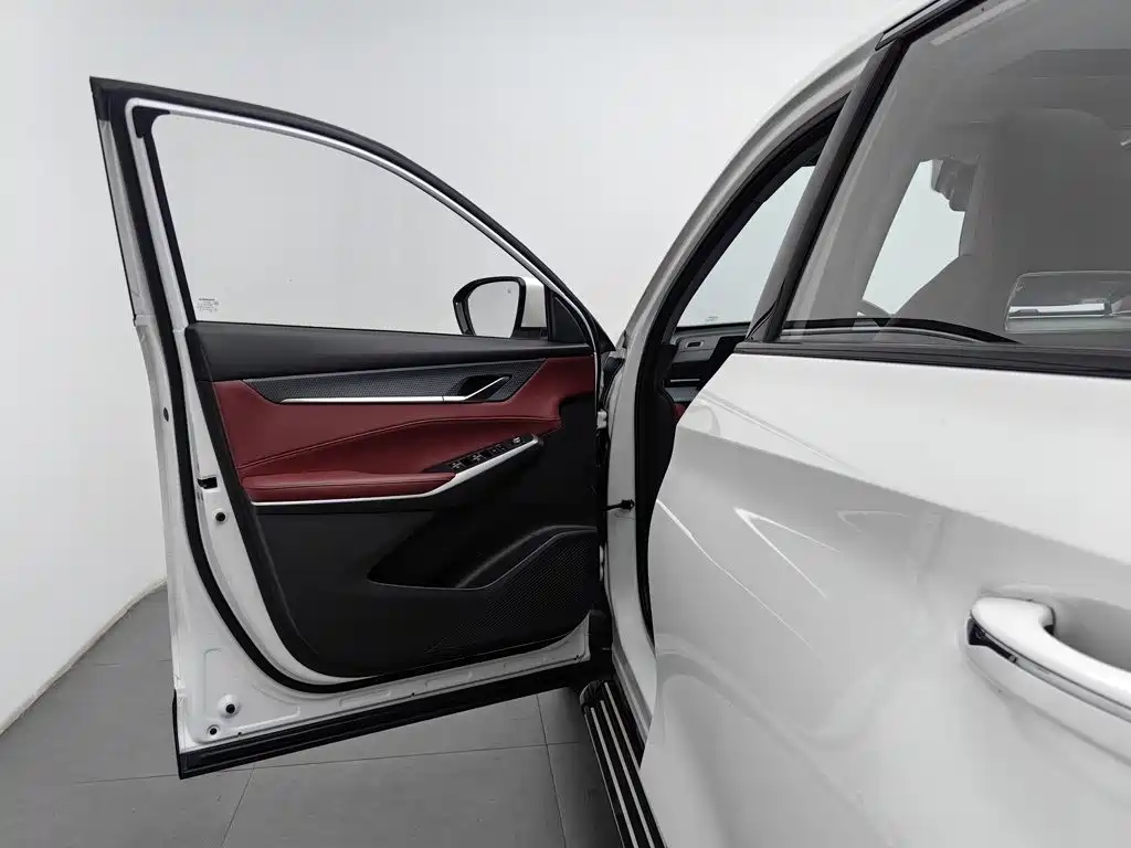 Changan CS75PLUS 2022 — фото 8