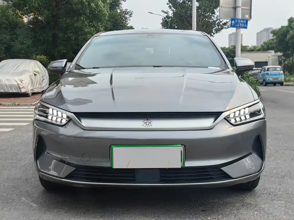 BYD Qin PLUS 2022 — фото 2