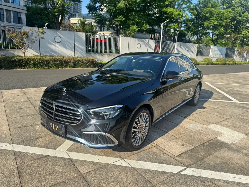Mercedes-Benz E-Class 2021