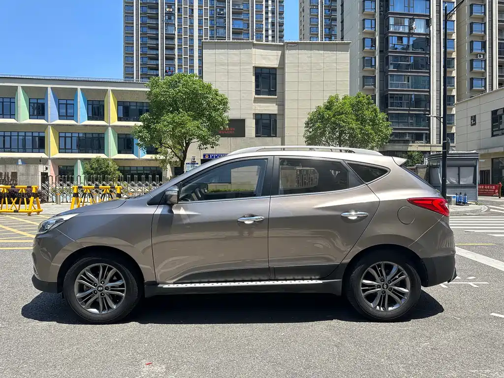 Hyundai ix35 2015 — фото 3