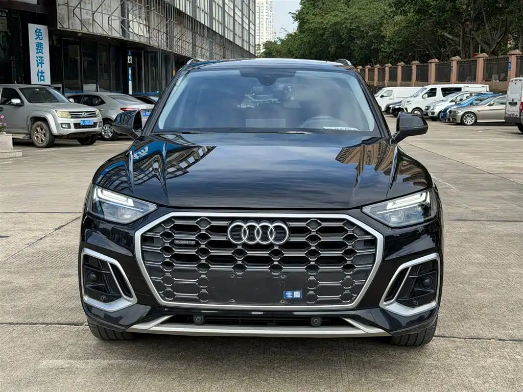 Audi Q5L 2023 — фото 2
