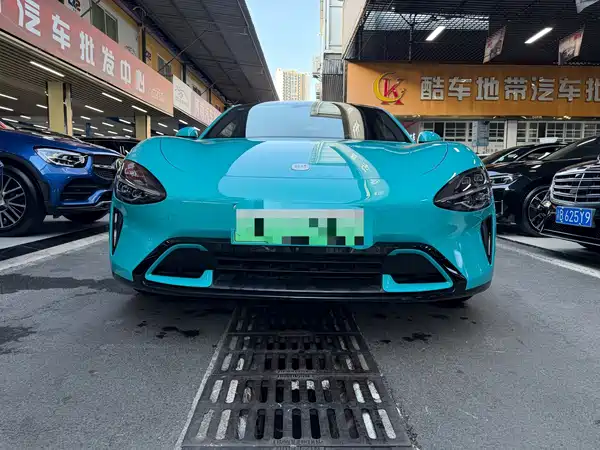 Xiaomi SU7 2025