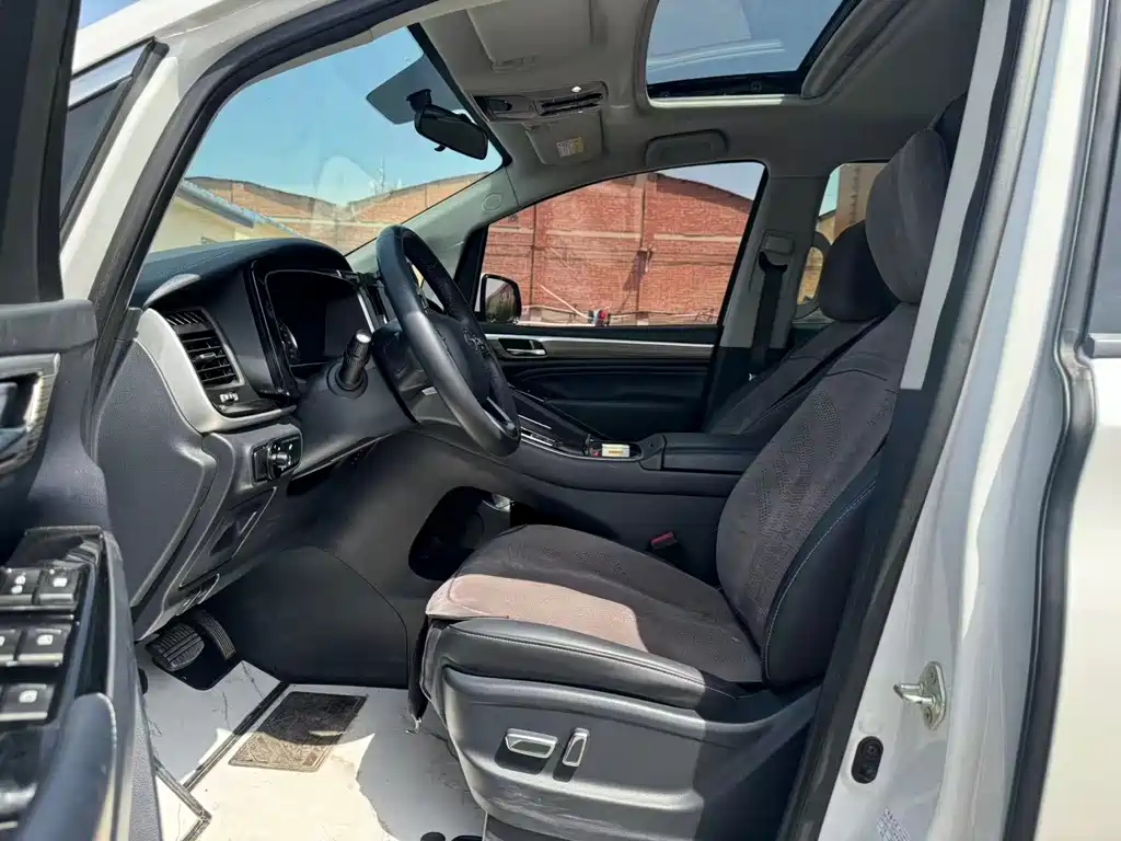 GAC Motor Trumpchi M8 2023 — фото 3