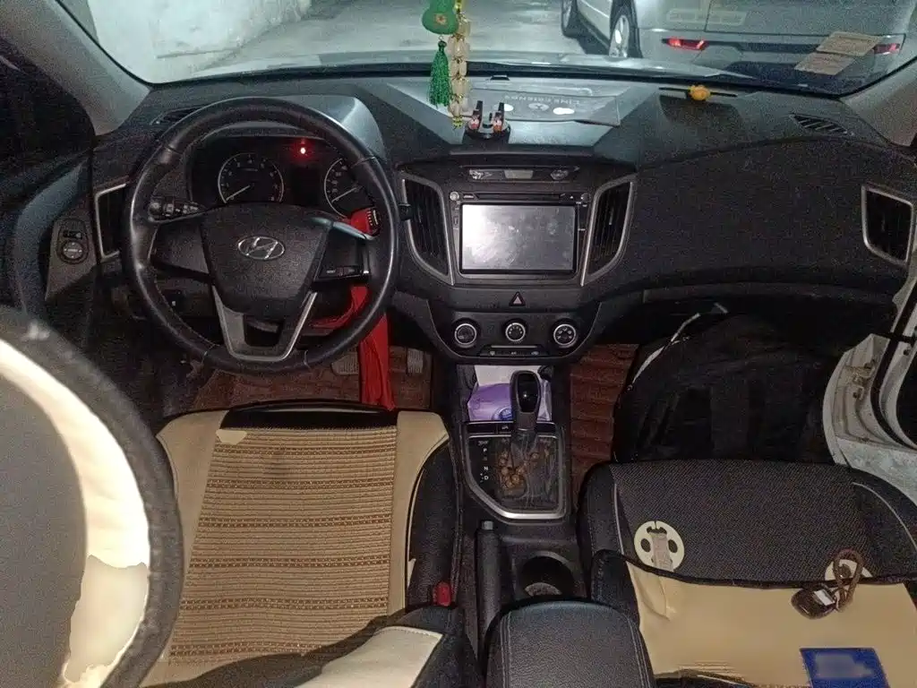 Hyundai ix25 2015 — фото 13