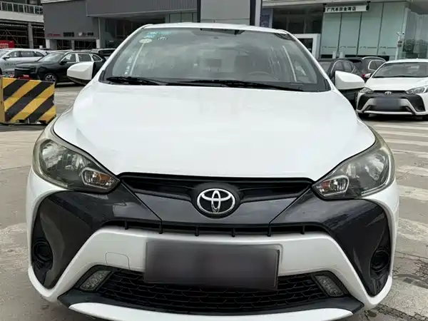 Toyota Yaris L 2016