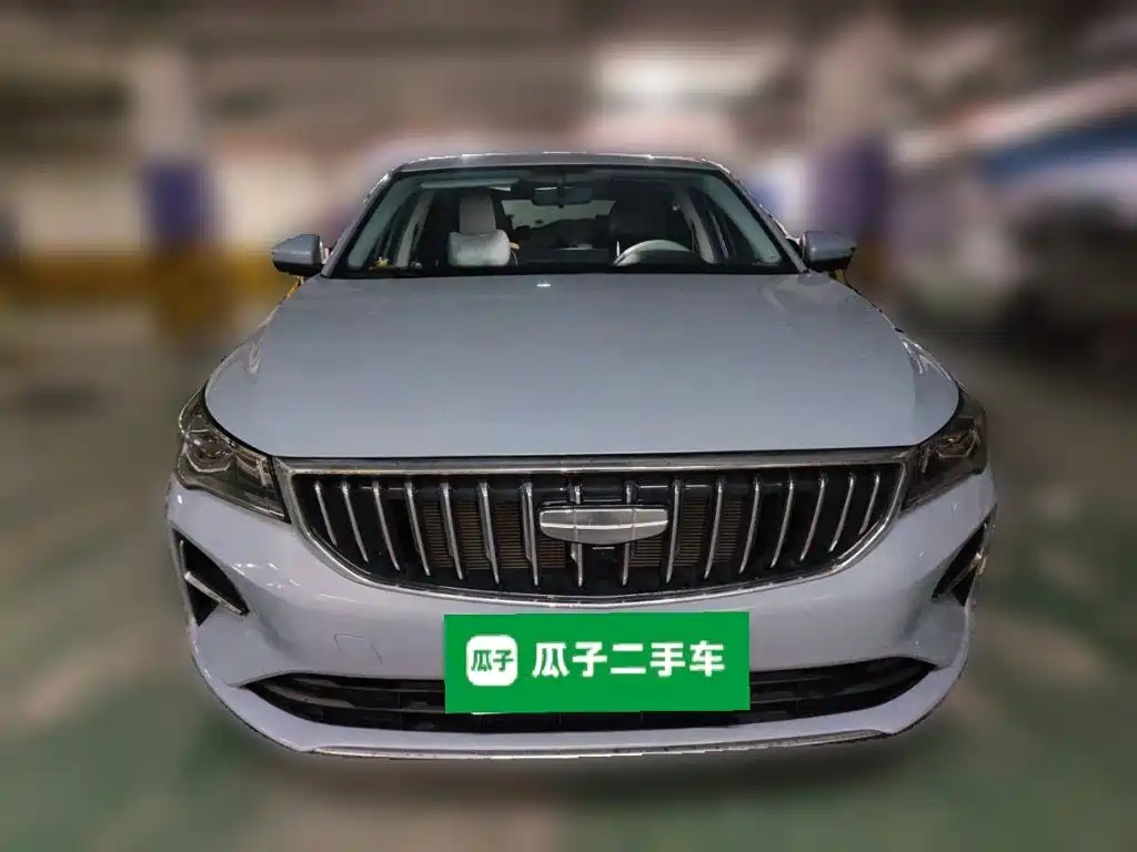 Geely Emgrand 2025 — фото 3
