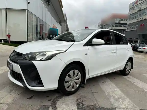 Toyota Yaris L 2016