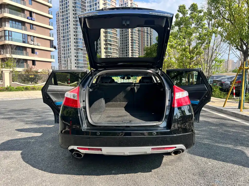 Honda Crosstour 2014 — фото 16