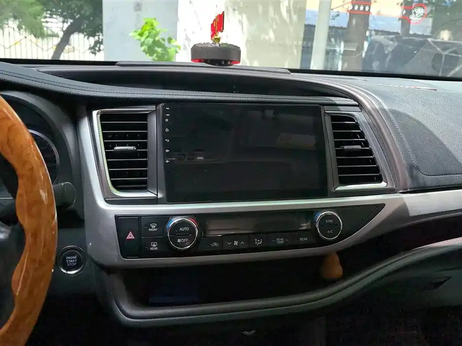 Toyota Highlander 2020 — фото 13