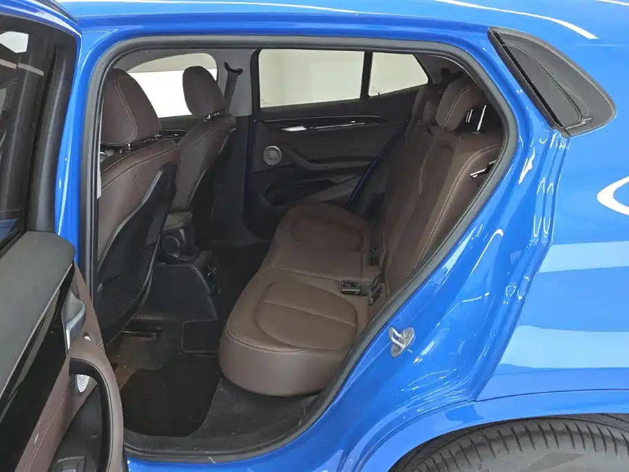 BMW X2 2023 — фото 11