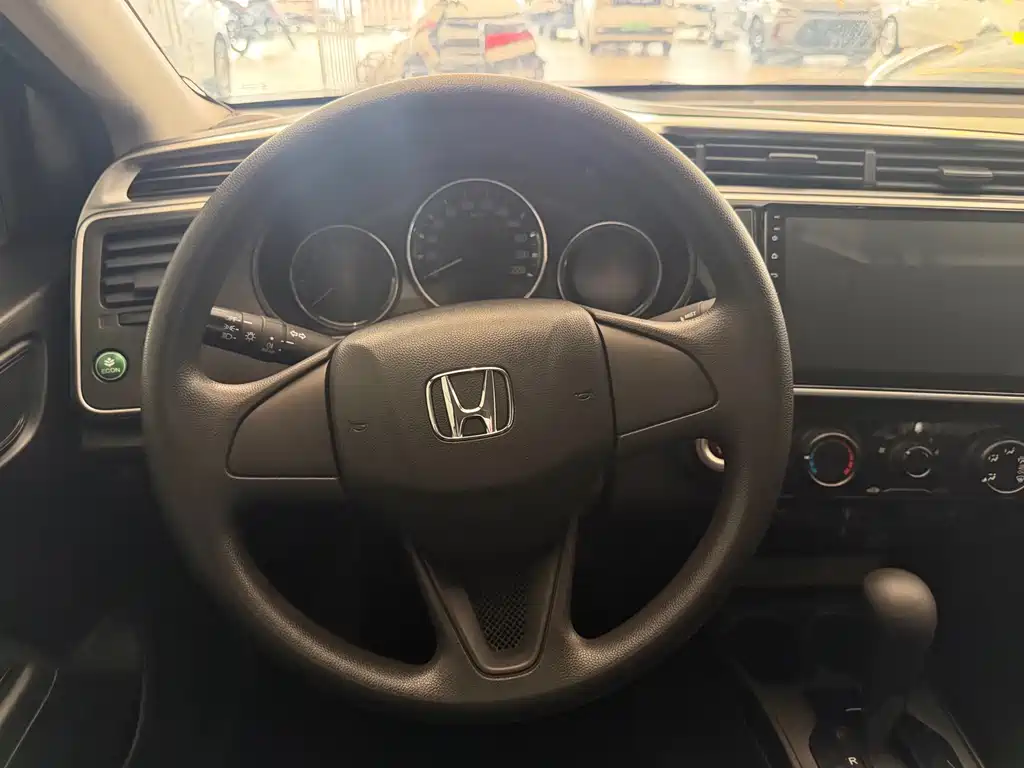 Honda City 2017 — фото 17