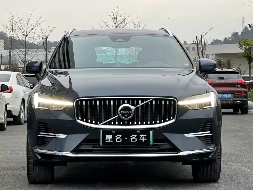 Volvo XC60 PHEV 2024 — фото 2