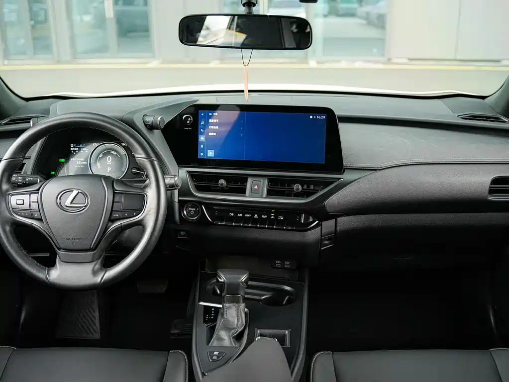 Lexus UX 2023 — фото 16