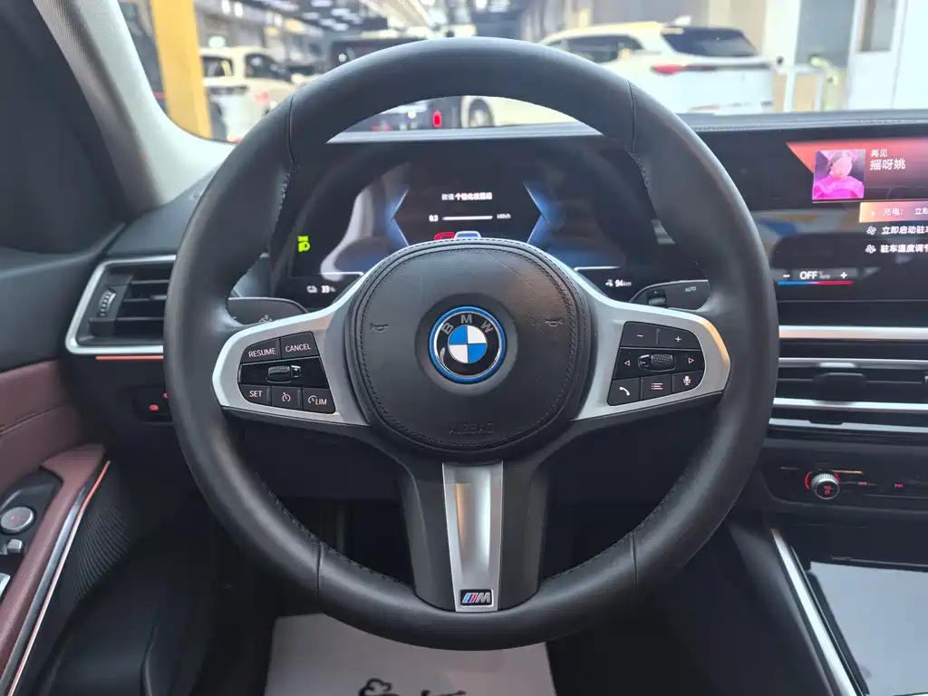 BMW i3 2023 — фото 17