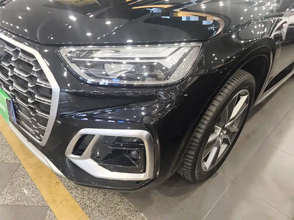 Audi Q5L 2022 — фото 24