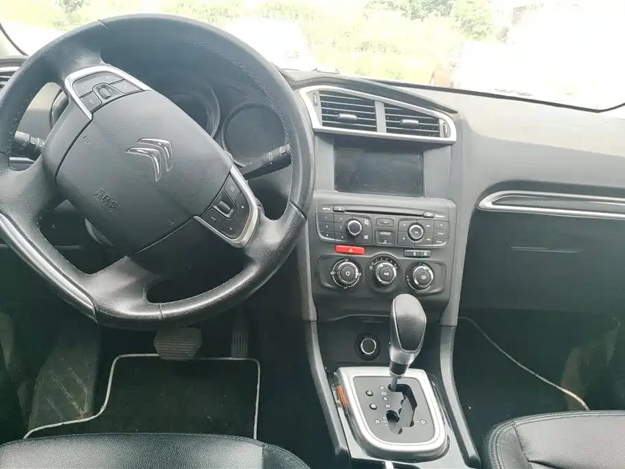 Citroen C4L 2015 — фото 12