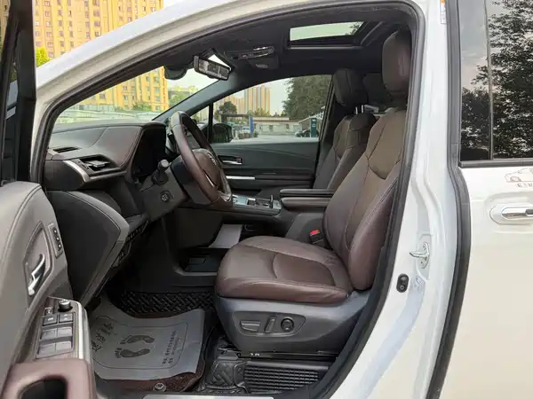 Toyota Sienna 2022