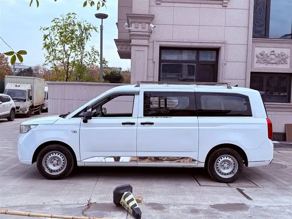 Wuling Journey 2023 — фото 14