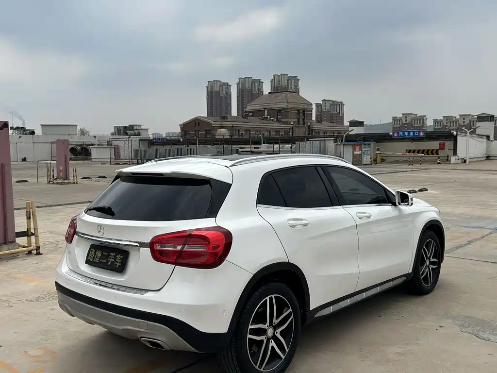 Mercedes-Benz GLA 2016 — фото 9