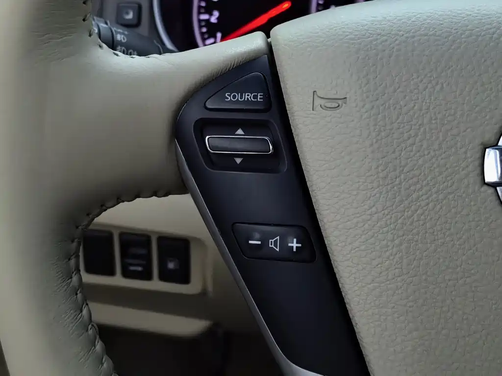 Nissan Teana 2011 — фото 20