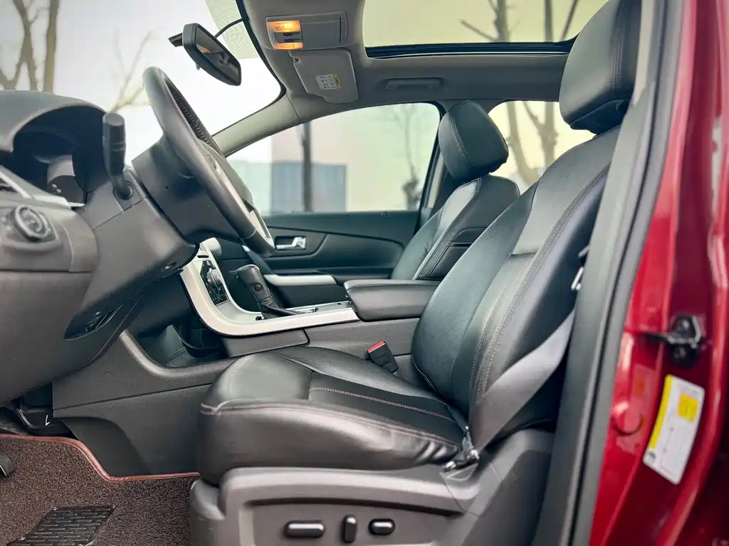 Ford Edge 2015 — фото 22