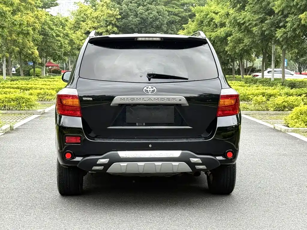 Toyota Highlander 2012 — фото 9