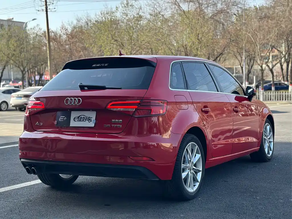 Audi A3 2018 — фото 9