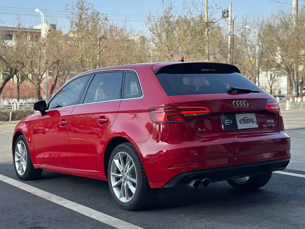 Audi A3 2018 — фото 11