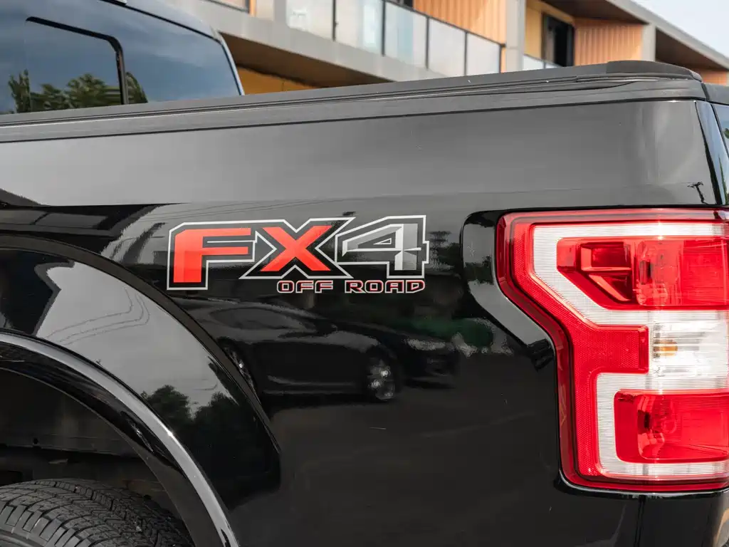 Ford F-150 Raptor 2019 — фото 8