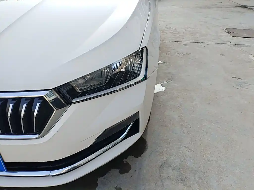 Skoda Rapid 2022 — фото 24
