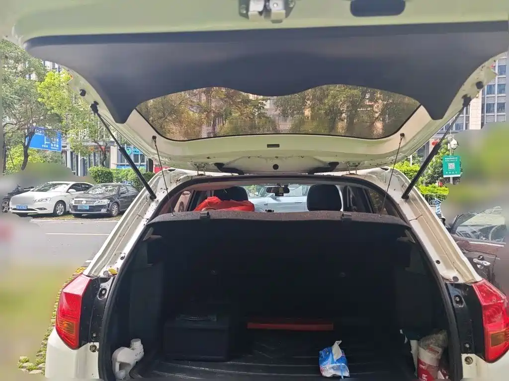Suzuki Vitara 2018 — фото 10