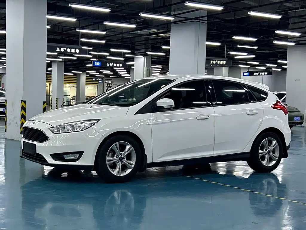 Ford Focus 2016 — фото 1