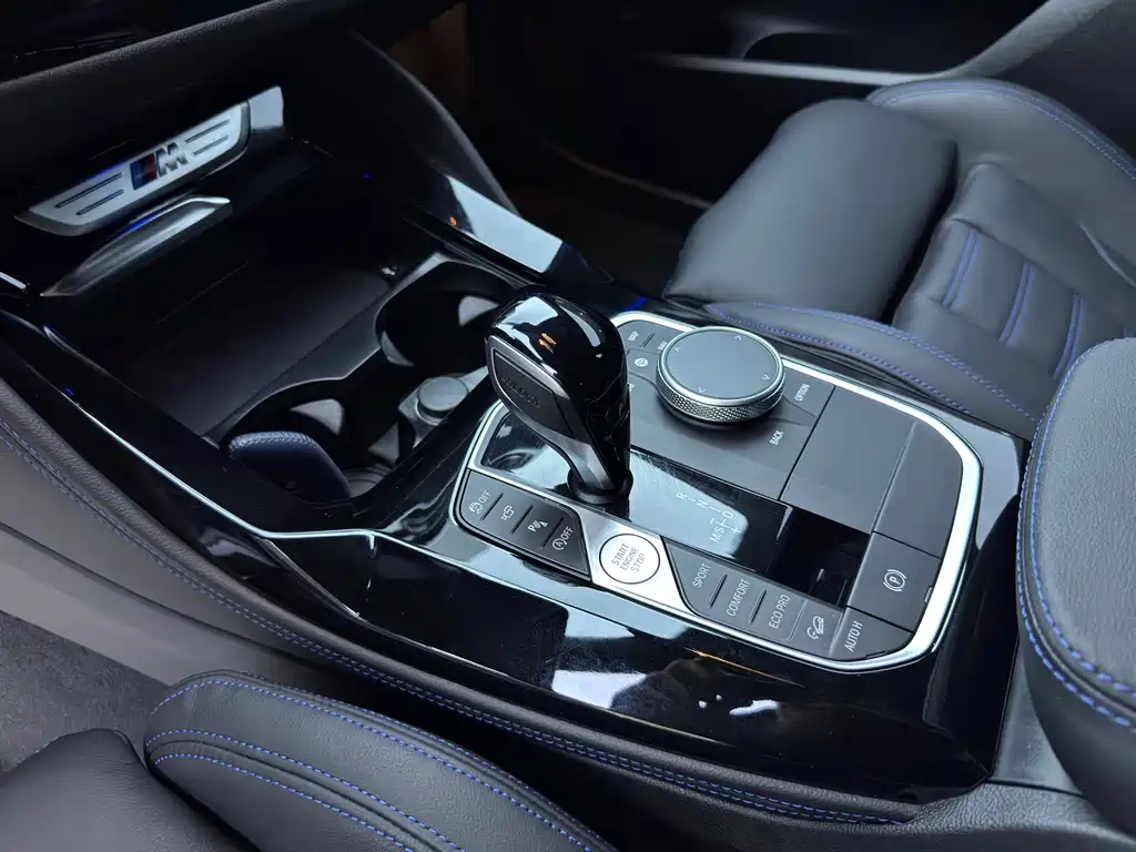 BMW X4 M40i 2025 — фото 14