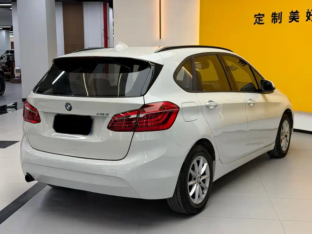 BMW 2 Series Active Tourer 2016 — фото 6