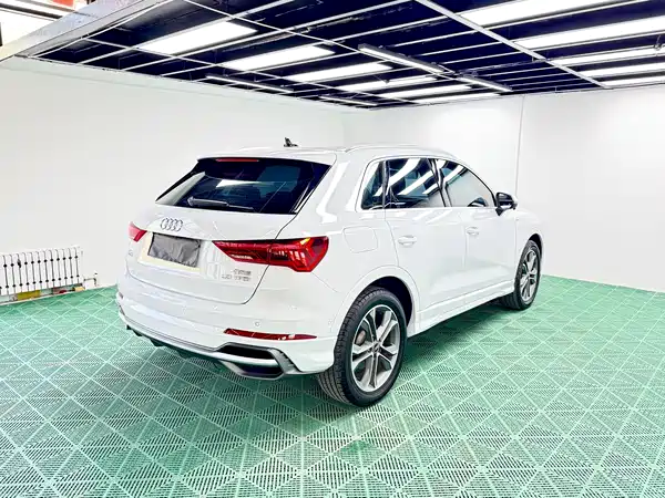 Audi Q3 2022