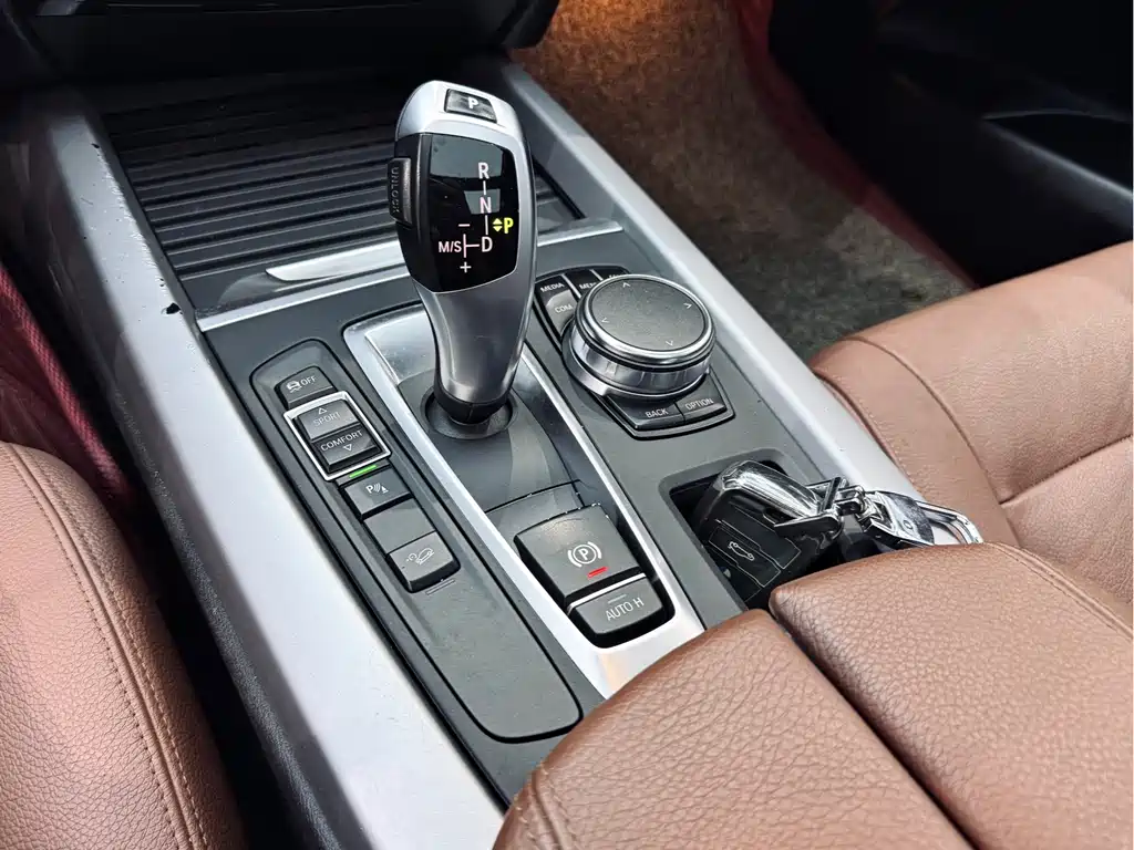 BMW X5 2018 — фото 17
