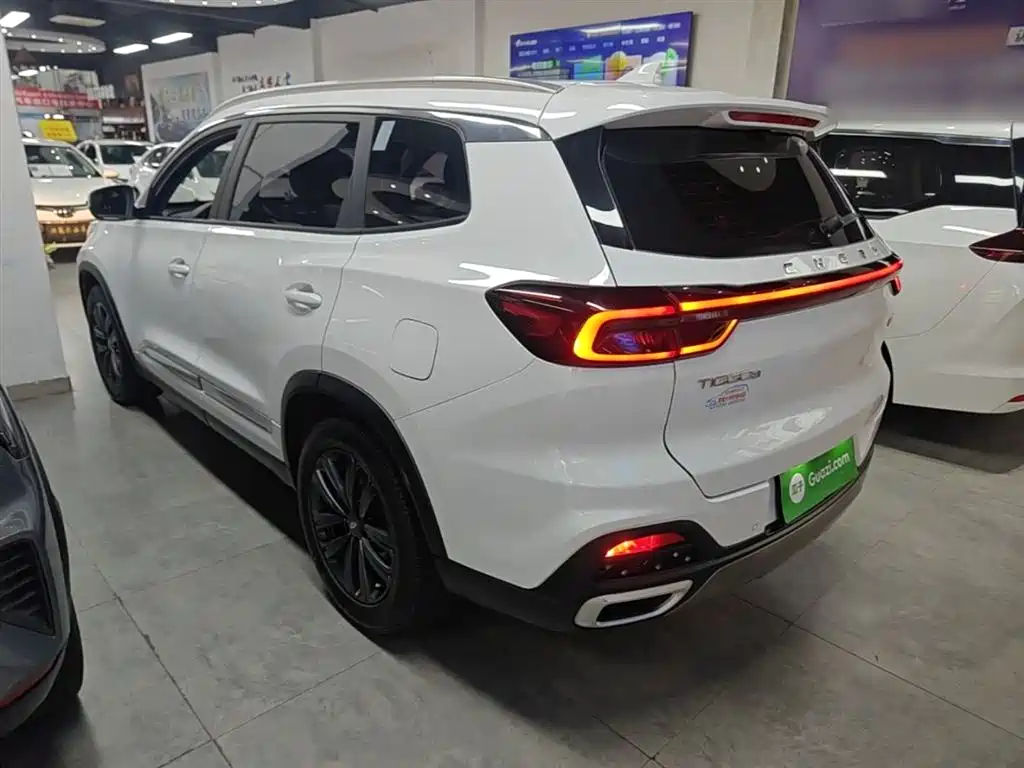 Chery Tiggo 8 2023 — фото 5