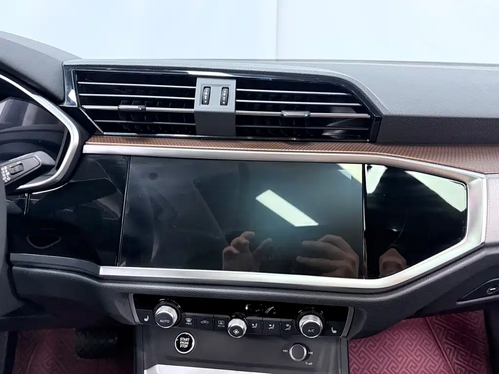 Audi Q3 2022 — фото 13