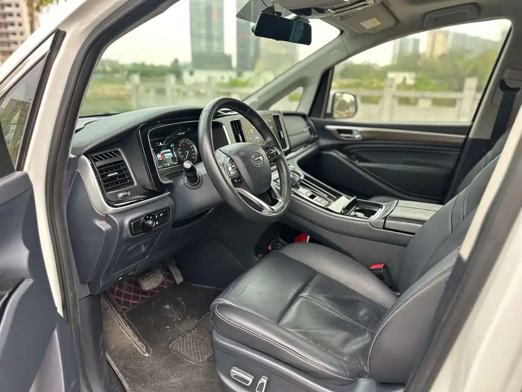 GAC Motor Trumpchi M8 2022 — фото 9