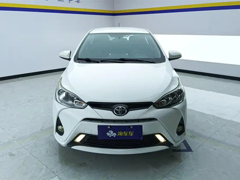 Toyota Yaris L 2018 — фото 2