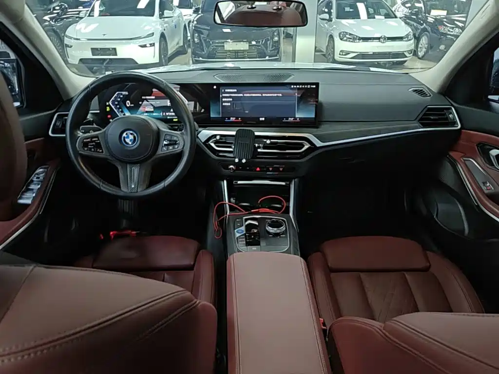 BMW i3 2022 — фото 10