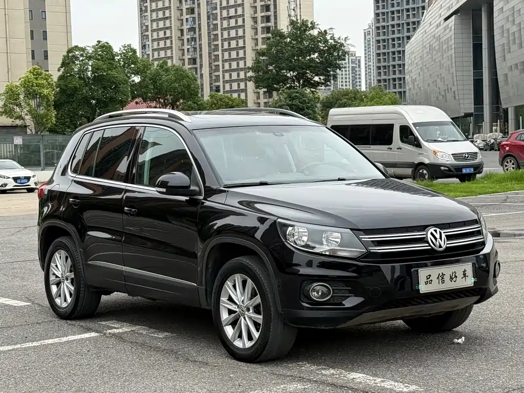Volkswagen Tiguan 2013 — фото 3