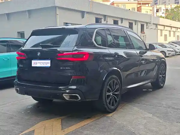 BMW X5 2023
