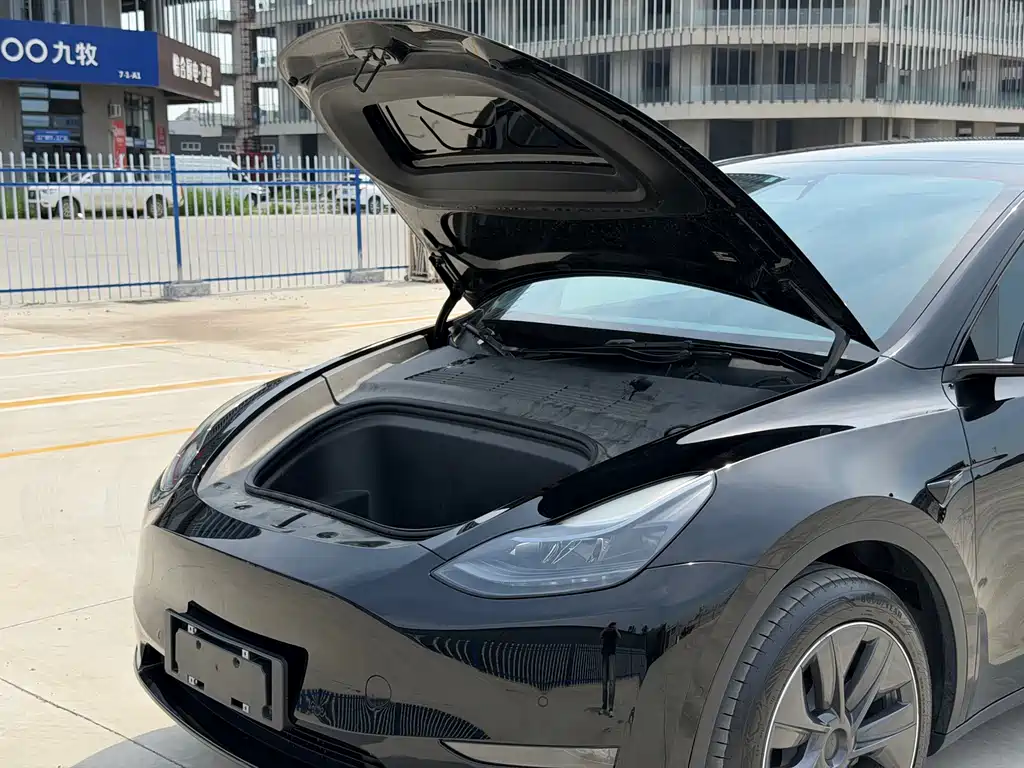 Tesla Model Y 2022 — фото 23
