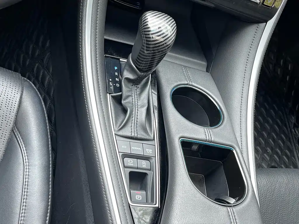 Toyota Avalon 2022 — фото 19