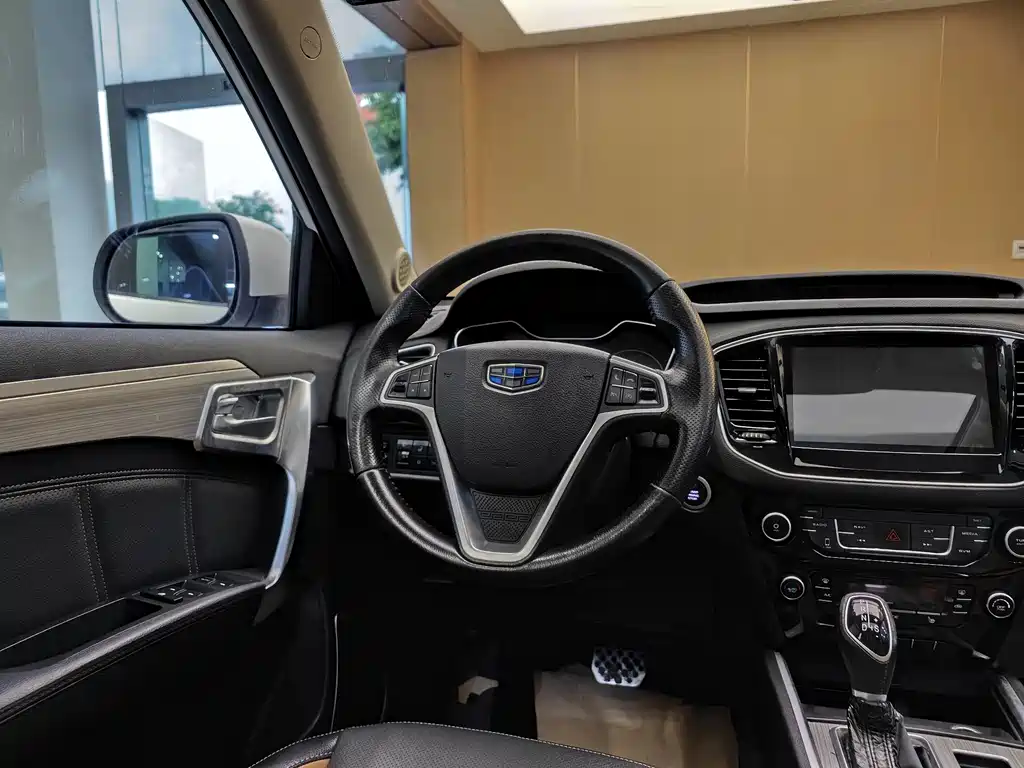 Geely Vision X6 2016 — фото 14
