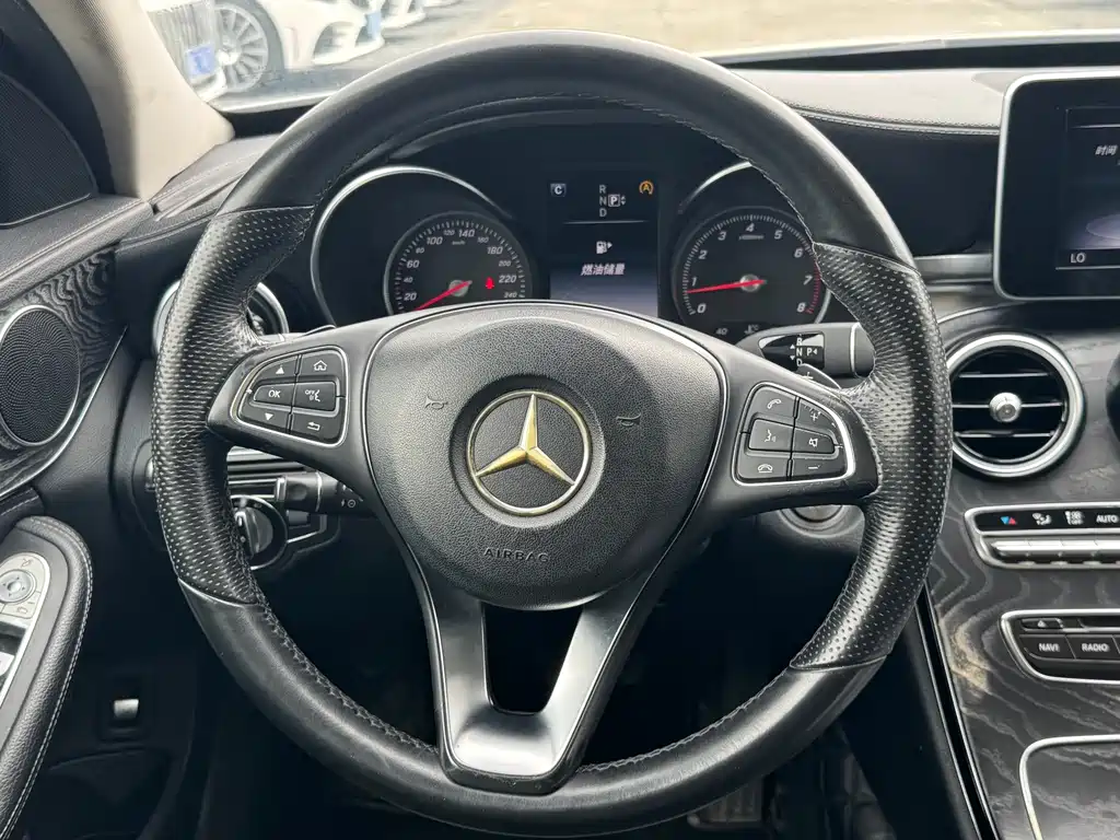 Mercedes-Benz C-Class 2015 — фото 18