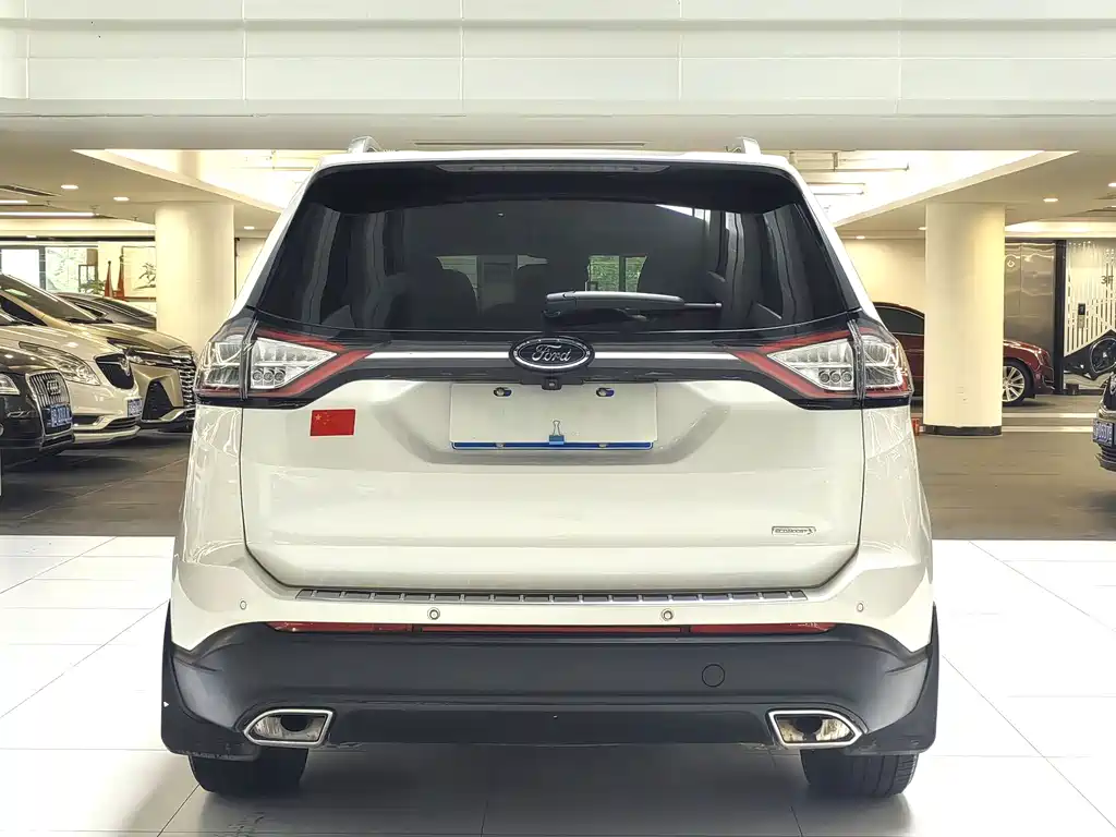 Ford Edge 2019 — фото 14