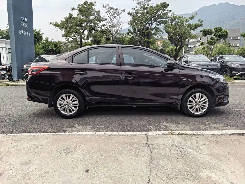 Toyota Vios 2016 — фото 10