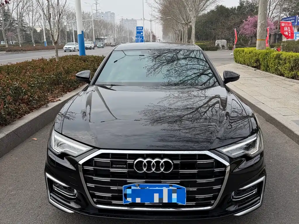 Audi A6L 2022 — фото 1